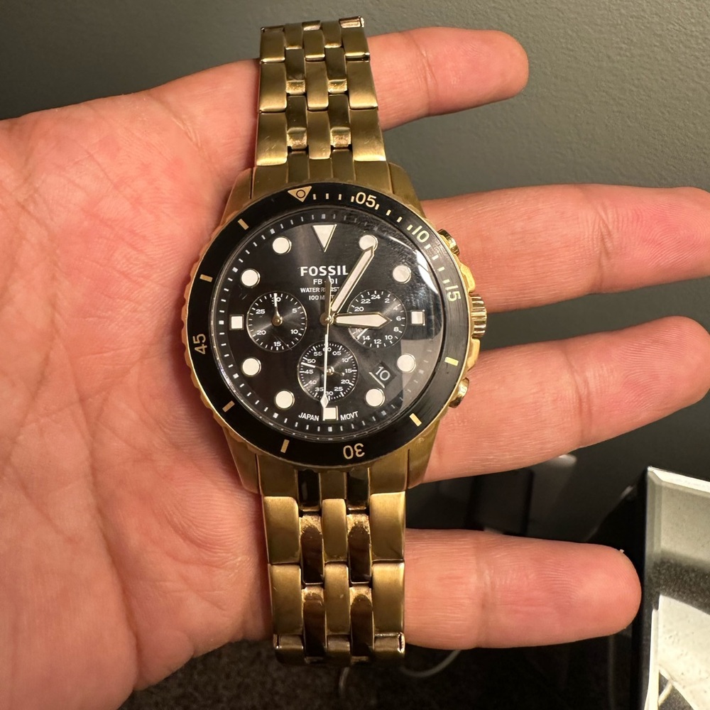 Fossil Watch - Golden & Black